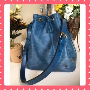 LV Blue Noe vintage